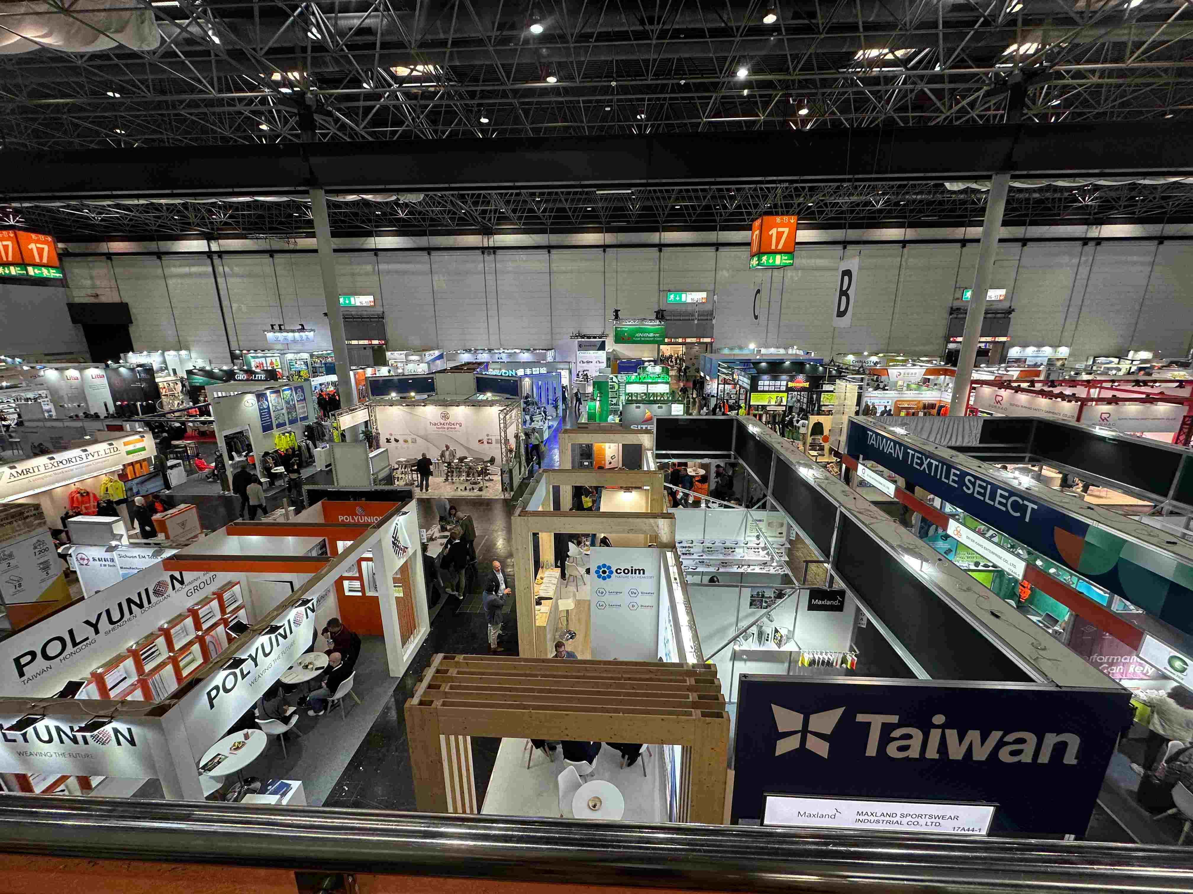 SenJoy Showcases Innovative Cooling Clothing at Germany’s A+A International Trade Fair